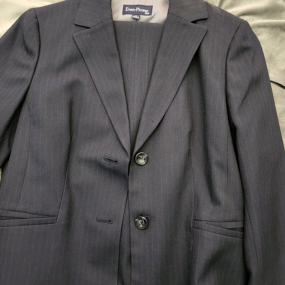 Beautiful lined pantsuit